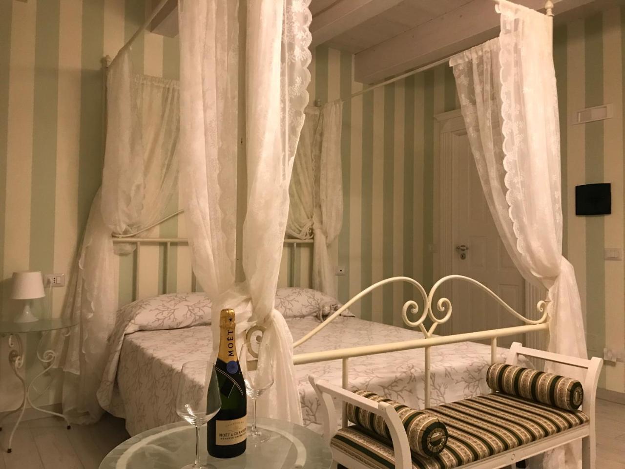 Ca' Del Conte - Maison De Charme Padula Eksteriør billede